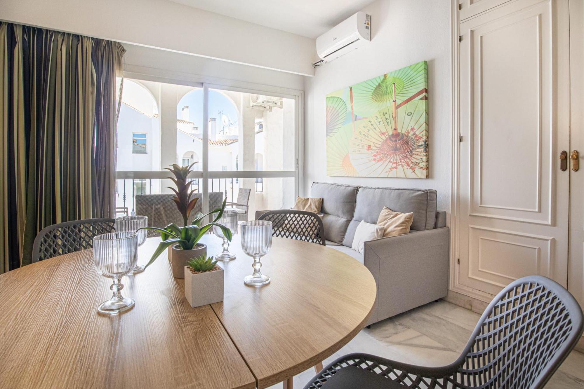 Occidental 1&2 - Puerto Banus Apartment Marbella