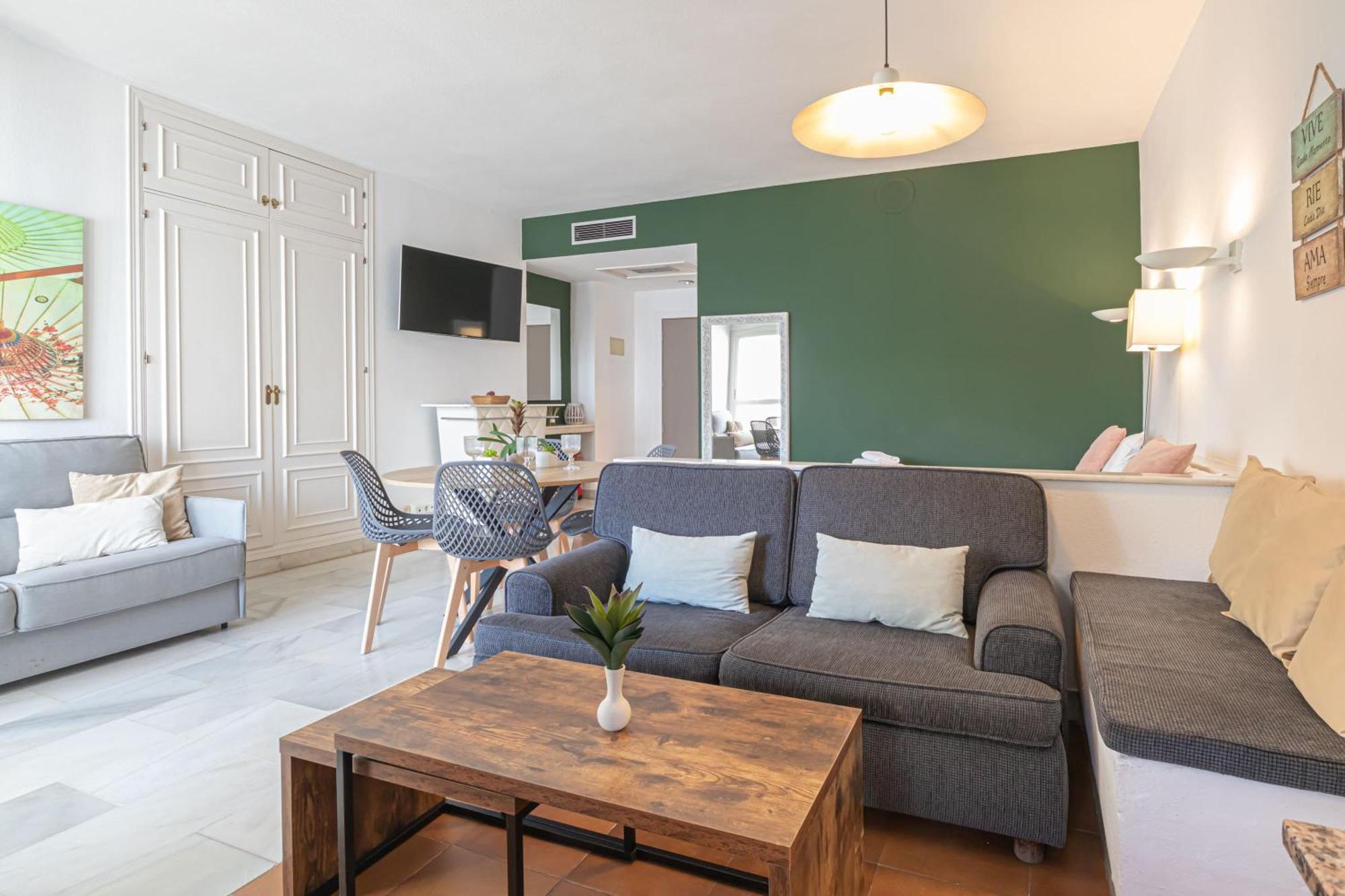 Occidental 1&2 - Puerto Banus * Marbellac