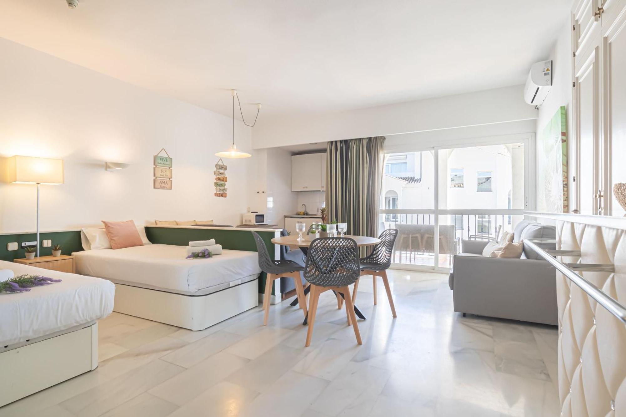 Apartment Occidental 1&2 - Puerto Banus *
